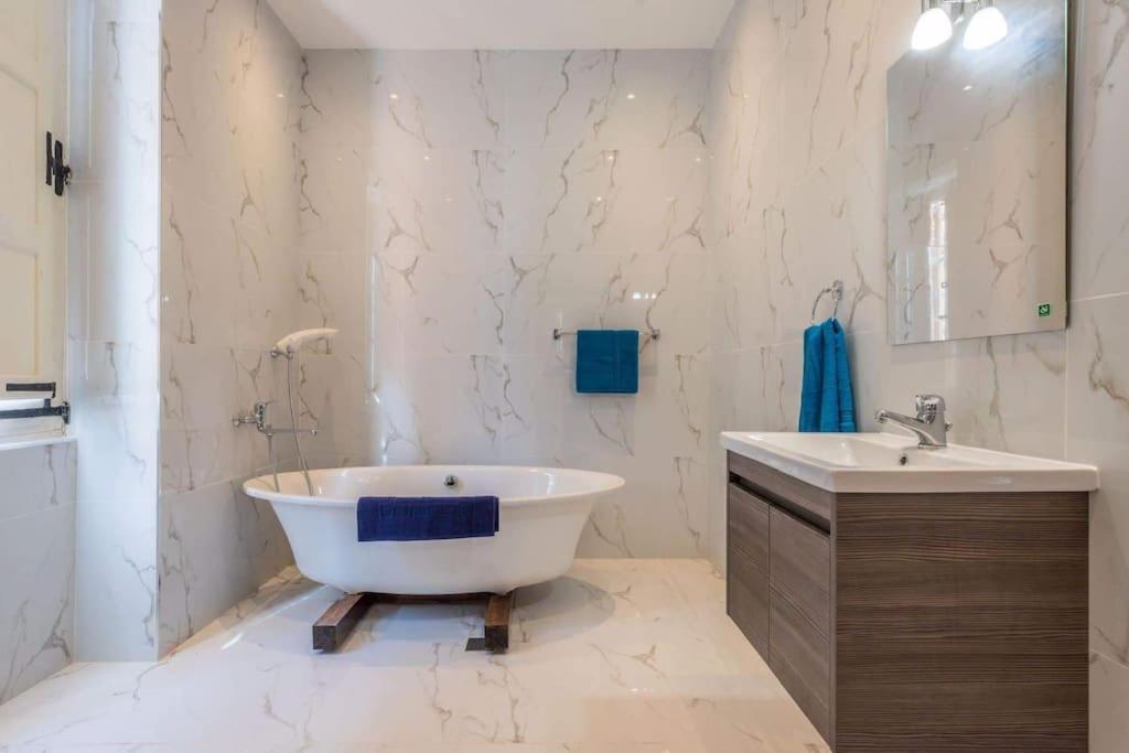 Spacious 4-Bedrooms Townhouse In Tas-Σλιέμα Εξωτερικό φωτογραφία