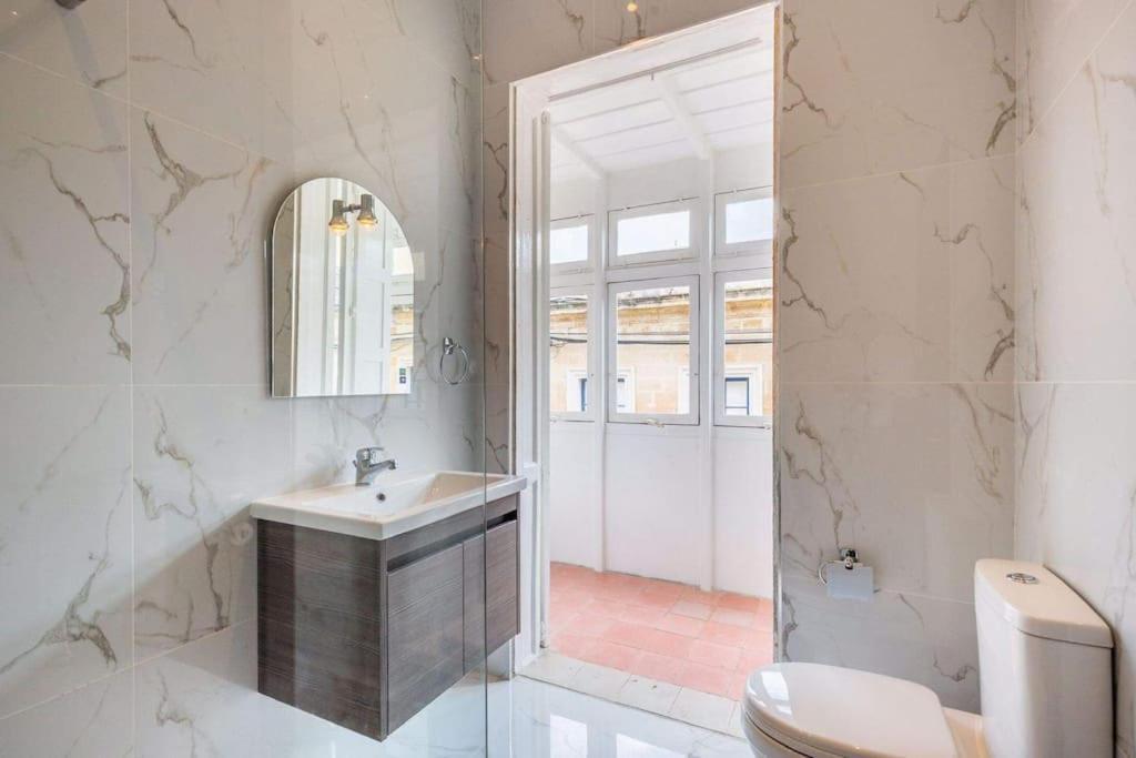 Spacious 4-Bedrooms Townhouse In Tas-Σλιέμα Εξωτερικό φωτογραφία